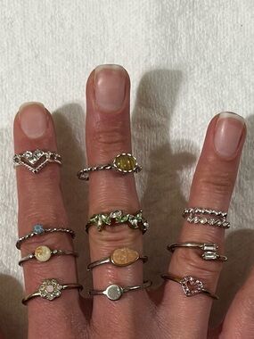 Forever 21 Silver Stackable Rings - Green, Yellow, Pink, Clear, Marble - qty 11